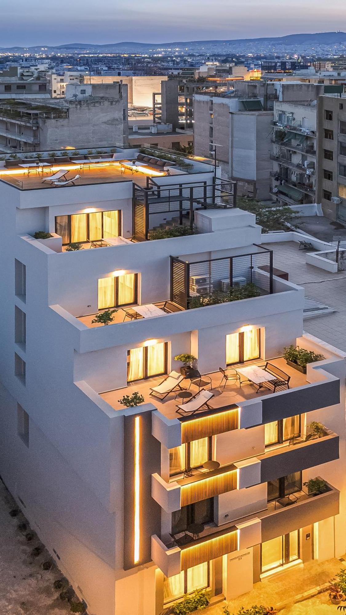Apartment The Meta - Backyard Oasis With Rooftop Access *