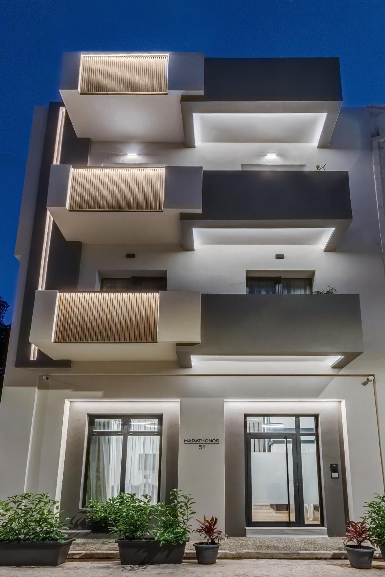 The Meta - Backyard Oasis With Rooftop Access * Athen